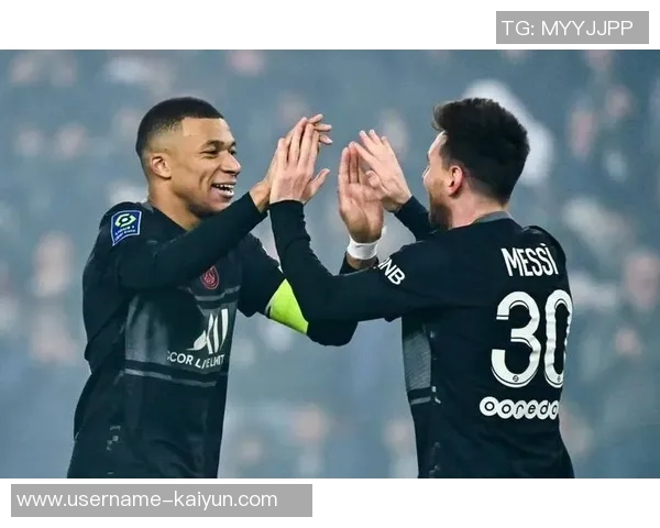 姆巴佩如风般迅捷连过数人一条龙破门展现超凡实力