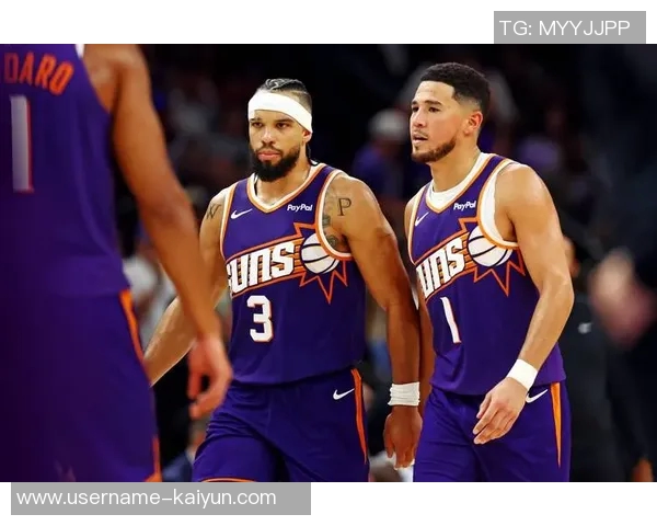 狄龙称赞布克进攻更具侵略性并找到创造罚球机会的有效方法 狄龙称赞布克进攻更具侵略性并找到创造罚球机会的有效方法