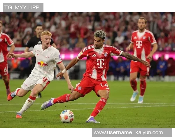 迪亚斯德甲前6场参与9球追平哈兰德仅次于凯恩创历史佳绩