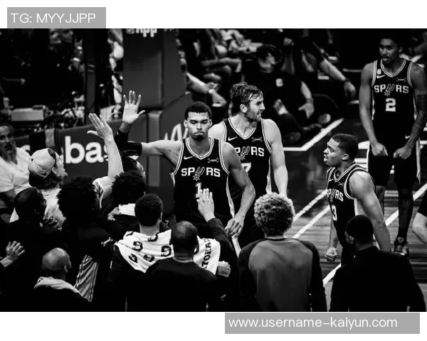 文班崛起助马刺超越独行侠季后赛前景堪忧引发关注