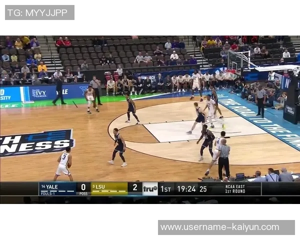 NCAA赛场奇迹时刻加长三分绝杀状元热门下半场狂砍22分7板5助